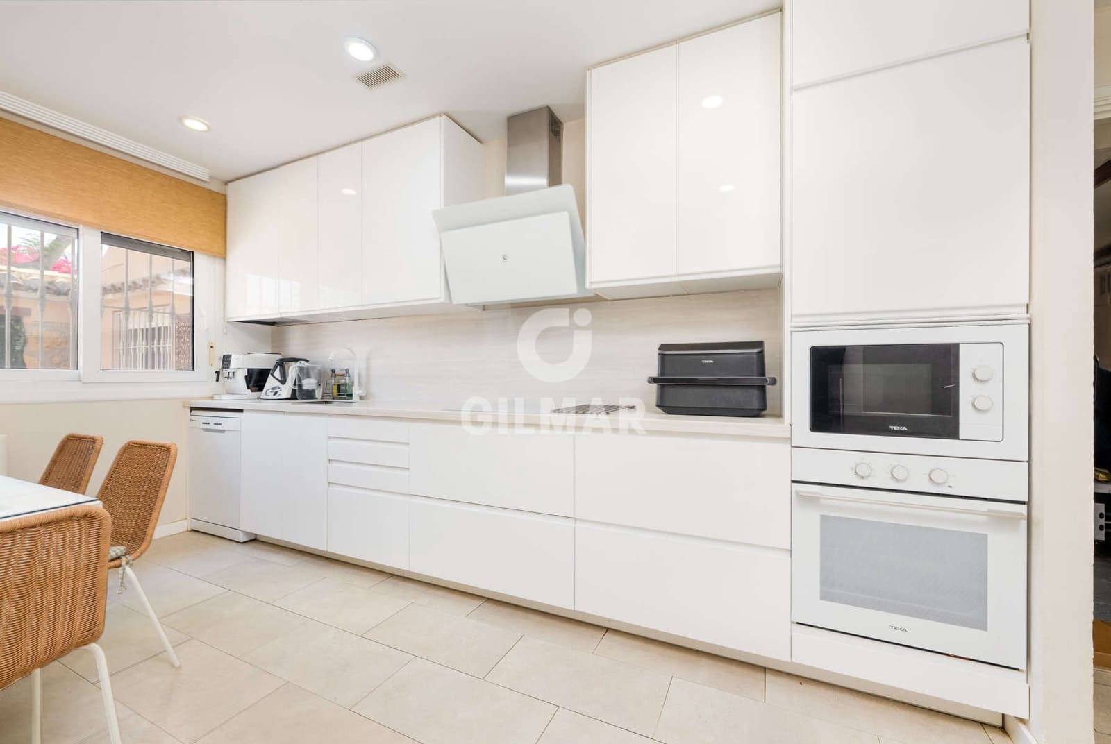 7 quarto Moradia para venda em Montequinto com piscina garagem - 850 000 € (Ref: 10023373)