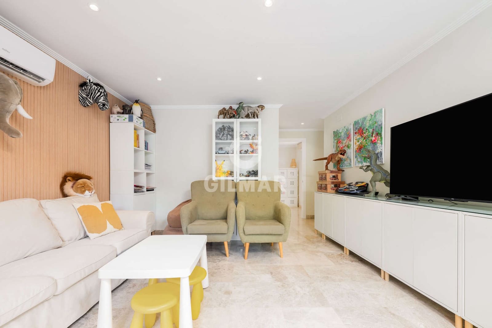 7 quarto Moradia para venda em Montequinto com piscina garagem - 850 000 € (Ref: 10023373)