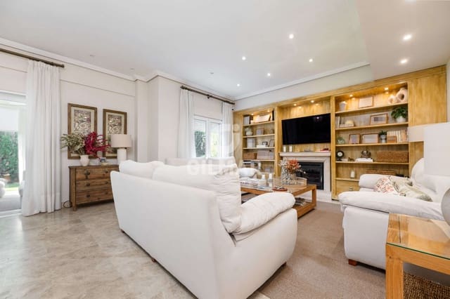 7 camera da letto Villa in vendita in Montequinto, Dos Hermanas con piscina garage - 850.000 € (Rif: 10023373)
