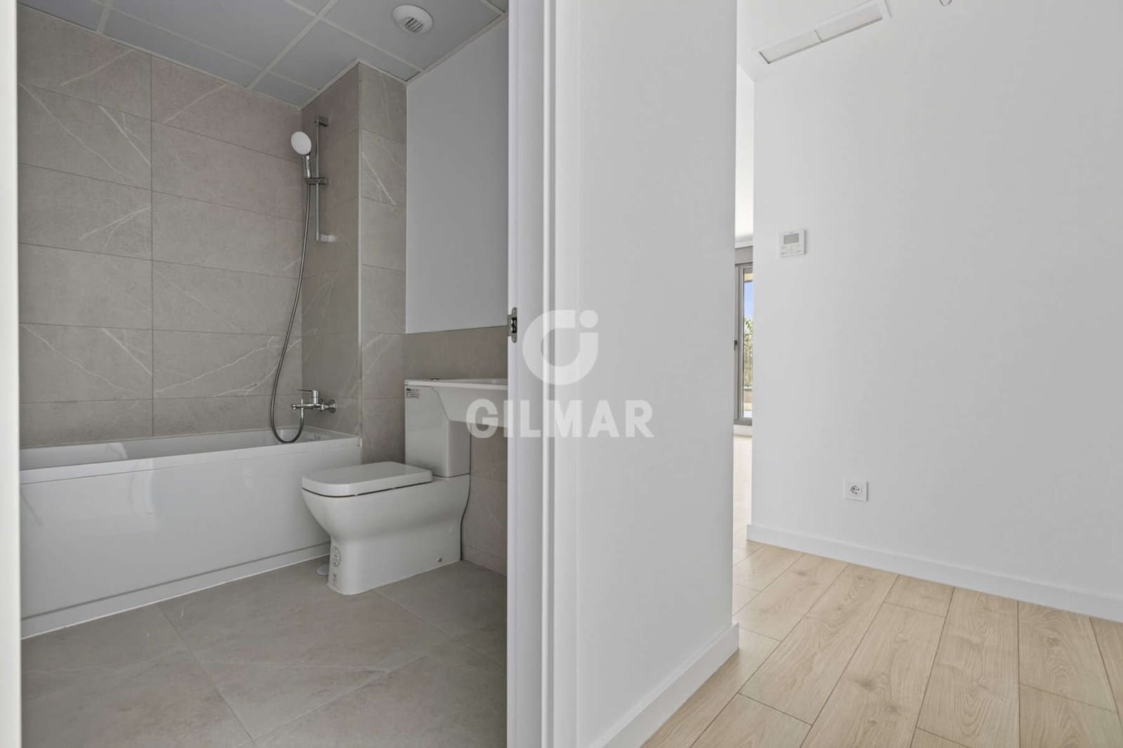 2 camera da letto Appartamento in vendita in Tomares con piscina garage - 355.000 € (Rif: 10023374)