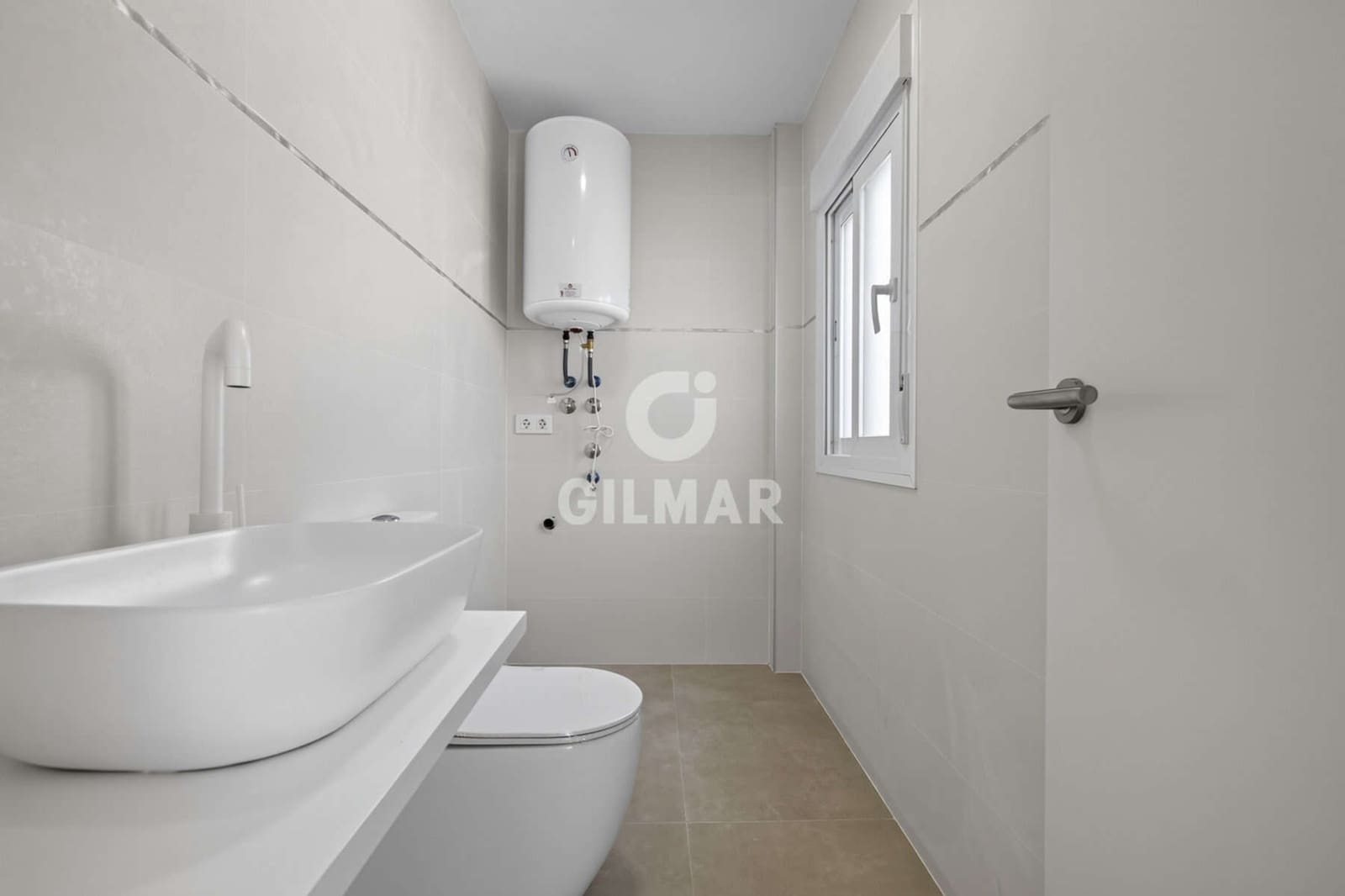 2 soverom Leilighet til salgs i Sevilla by - € 296 000 (Ref: 10023376)