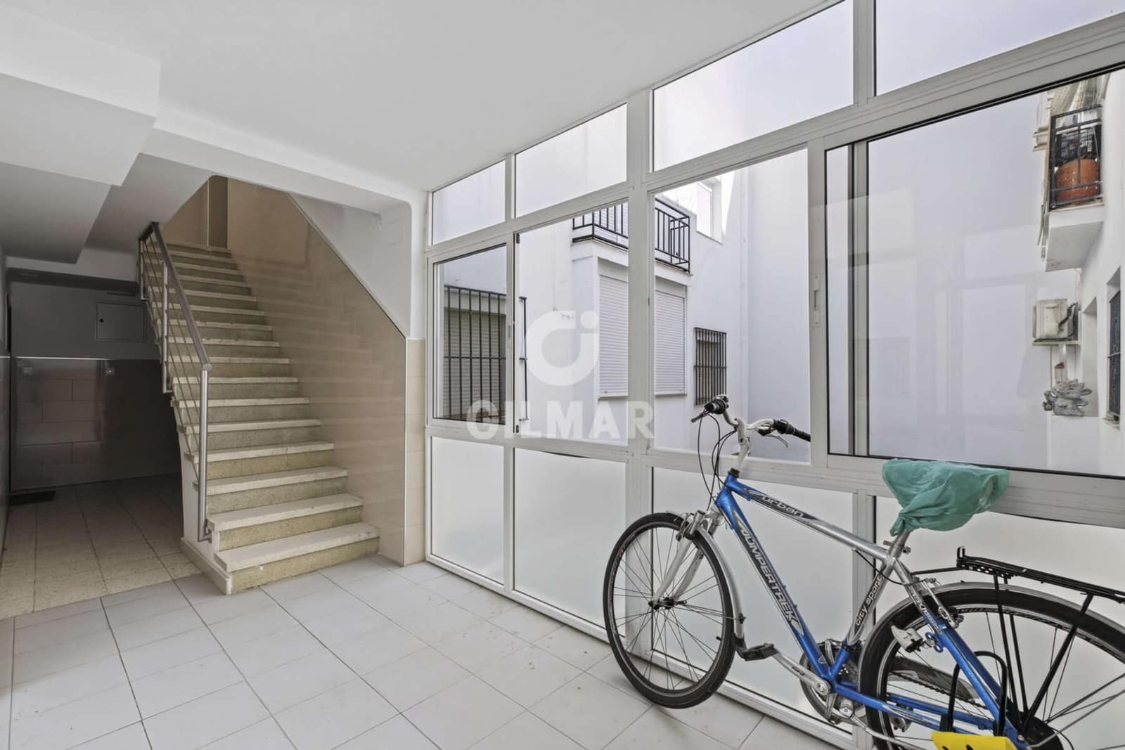 2 soverom Leilighet til salgs i Sevilla by - € 296 000 (Ref: 10023376)