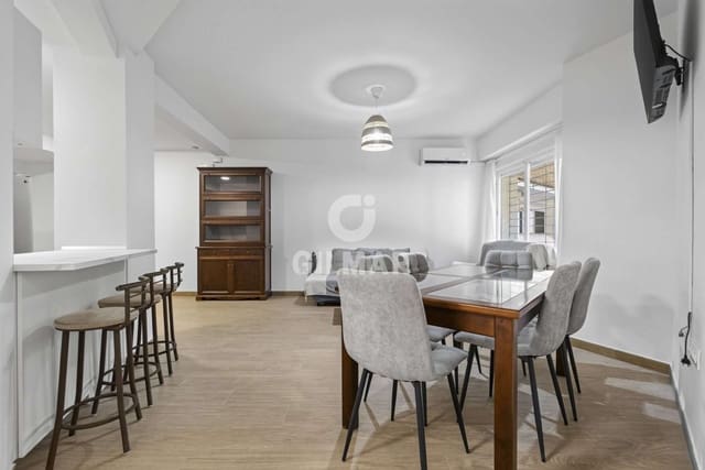 6 makuuhuone Asunto myytävänä paikassa Tabladilla, La Estrella, Sevilla kaupunki - 618 000 € (Ref: 10023377)