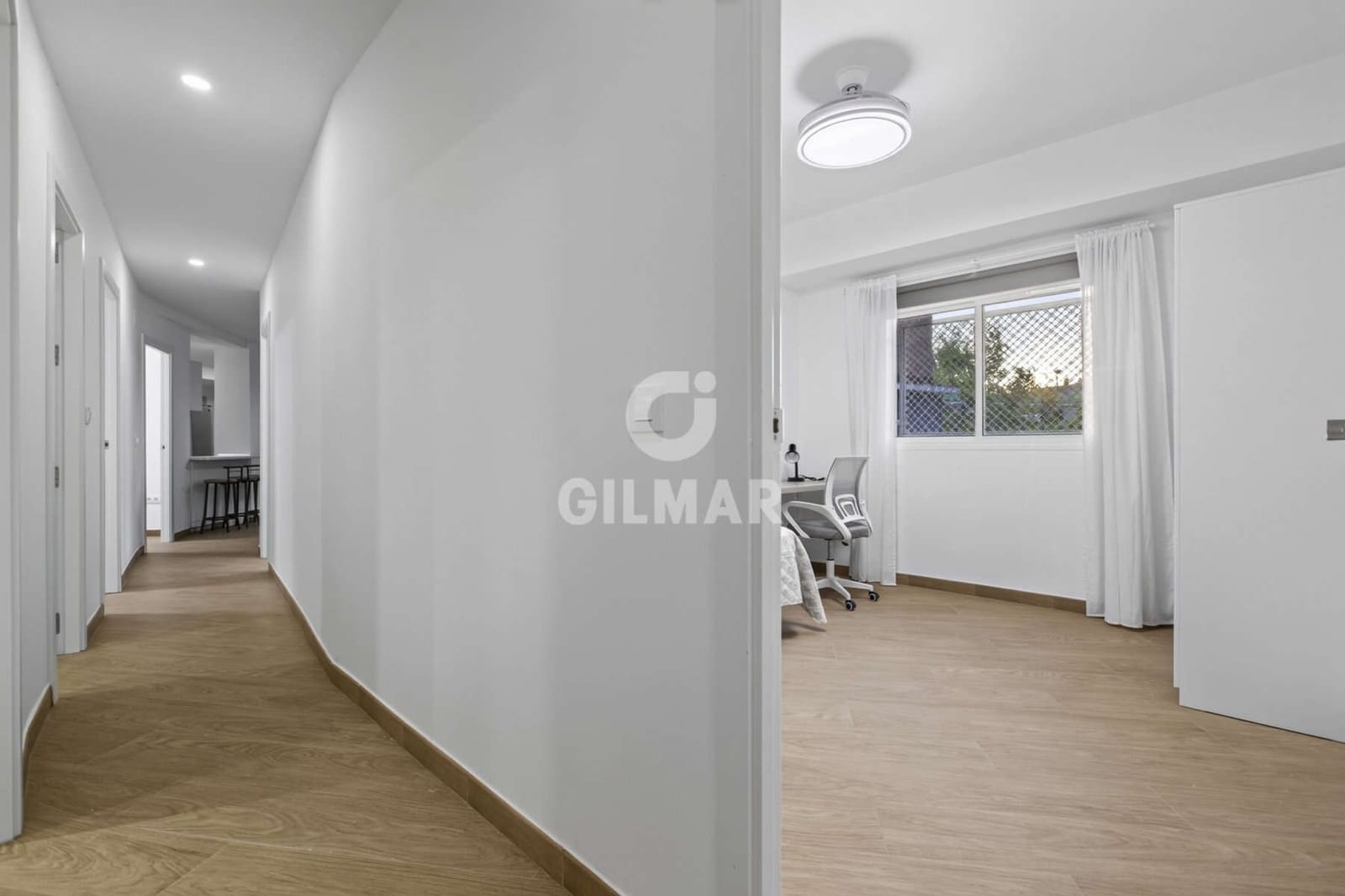 6 makuuhuone Asunto myytävänä paikassa Sevilla kaupunki mukana 
autotalli - 618 000 € (Ref: 10023377)