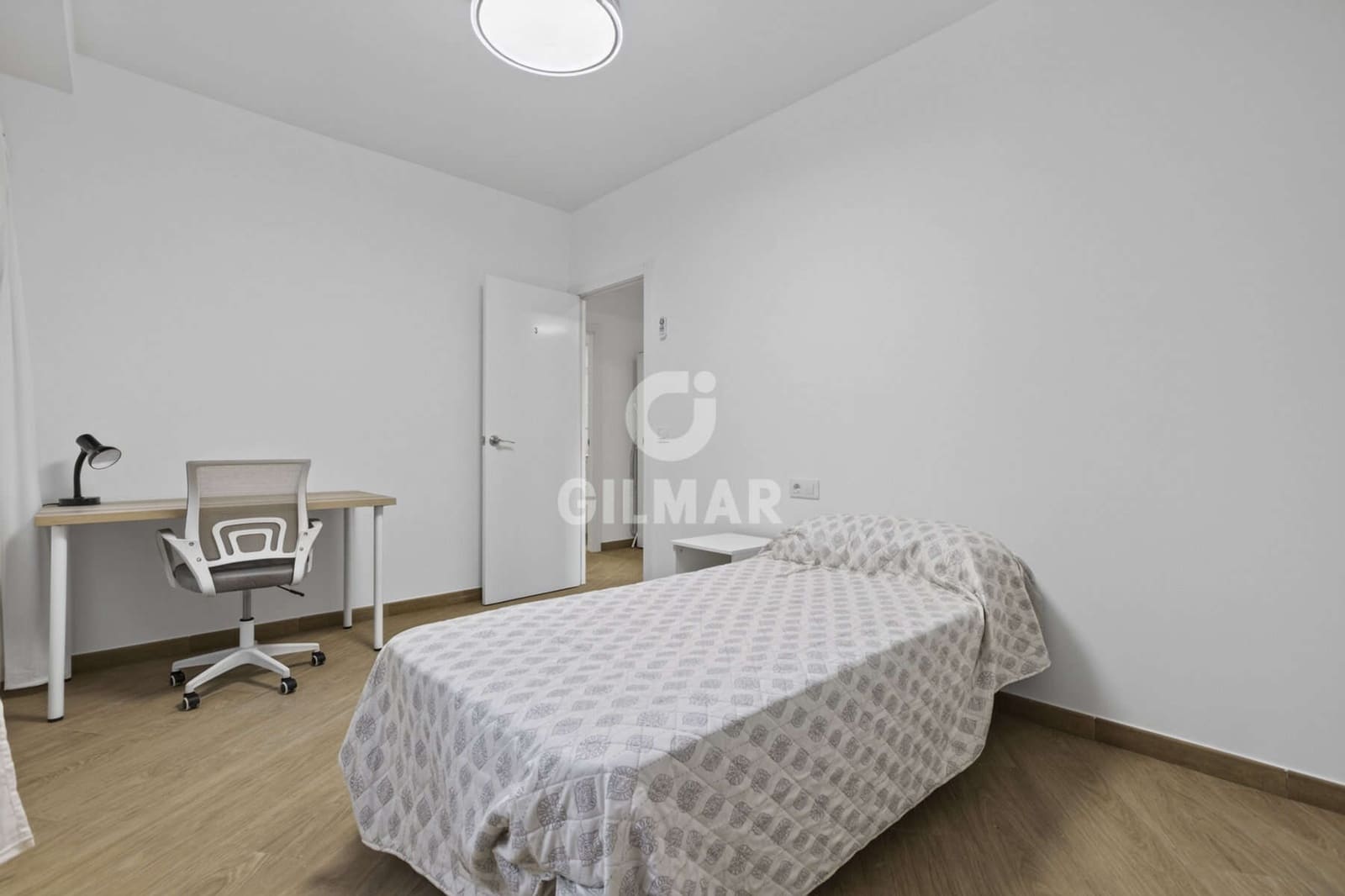 6 makuuhuone Asunto myytävänä paikassa Sevilla kaupunki mukana 
autotalli - 618 000 € (Ref: 10023377)
