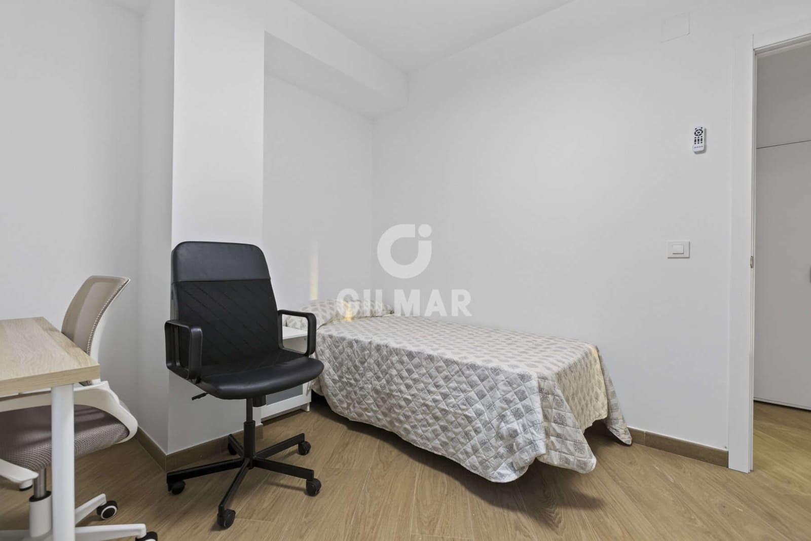 6 makuuhuone Asunto myytävänä paikassa Sevilla kaupunki mukana 
autotalli - 618 000 € (Ref: 10023377)