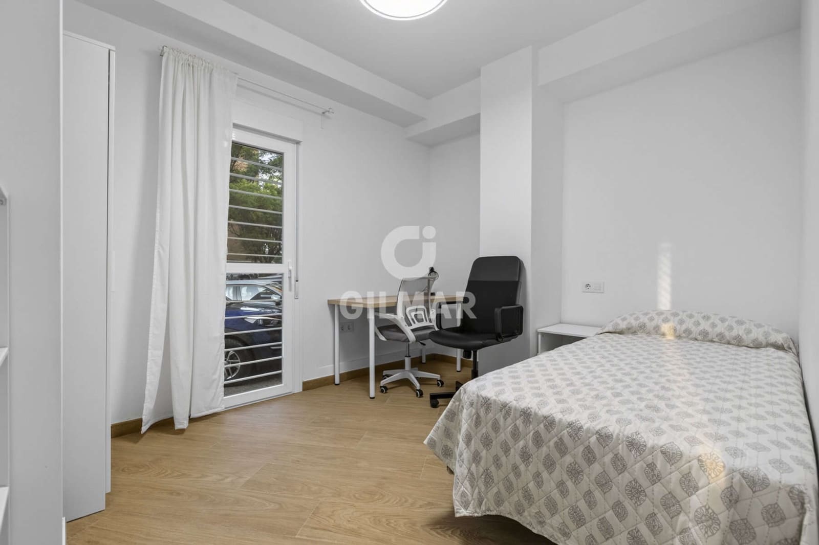 6 makuuhuone Asunto myytävänä paikassa Sevilla kaupunki mukana 
autotalli - 618 000 € (Ref: 10023377)