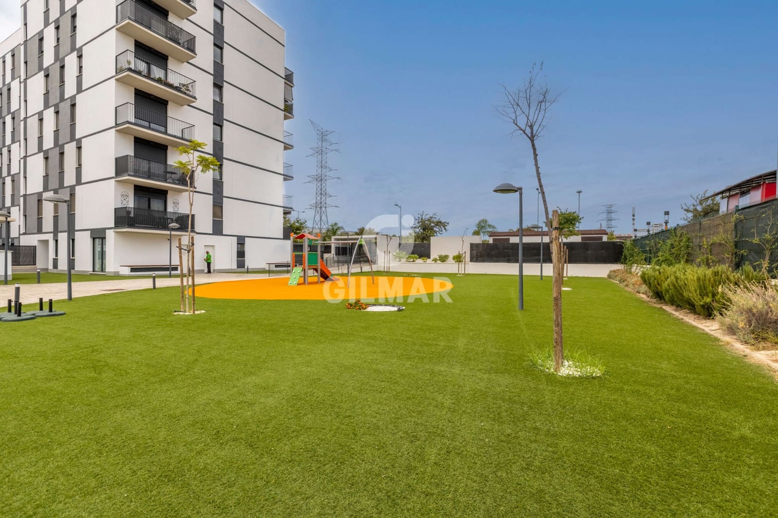 3 Zimmer Wohnung zu verkaufen in Dos Hermanas mit Pool Garage - 300.000 € (Ref: 10023378)