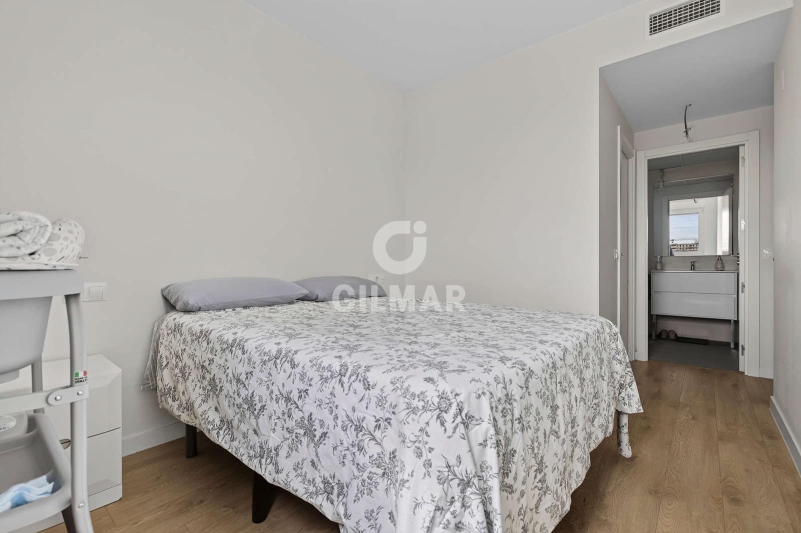 3 Zimmer Wohnung zu verkaufen in Dos Hermanas mit Pool Garage - 300.000 € (Ref: 10023378)