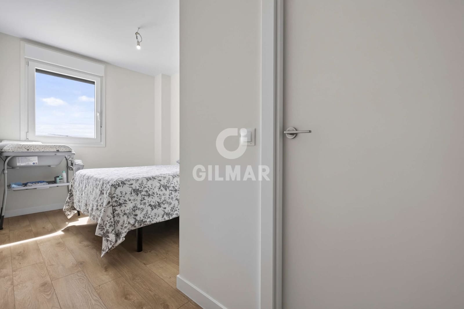 3 Zimmer Wohnung zu verkaufen in Dos Hermanas mit Pool Garage - 300.000 € (Ref: 10023378)