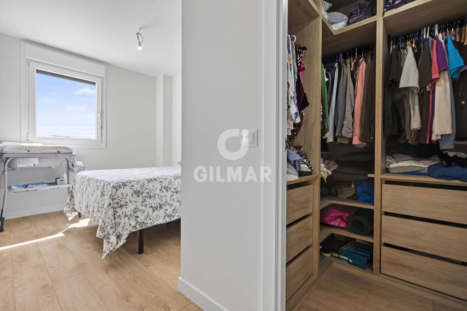 3 Zimmer Wohnung zu verkaufen in Dos Hermanas mit Pool Garage - 300.000 € (Ref: 10023378)