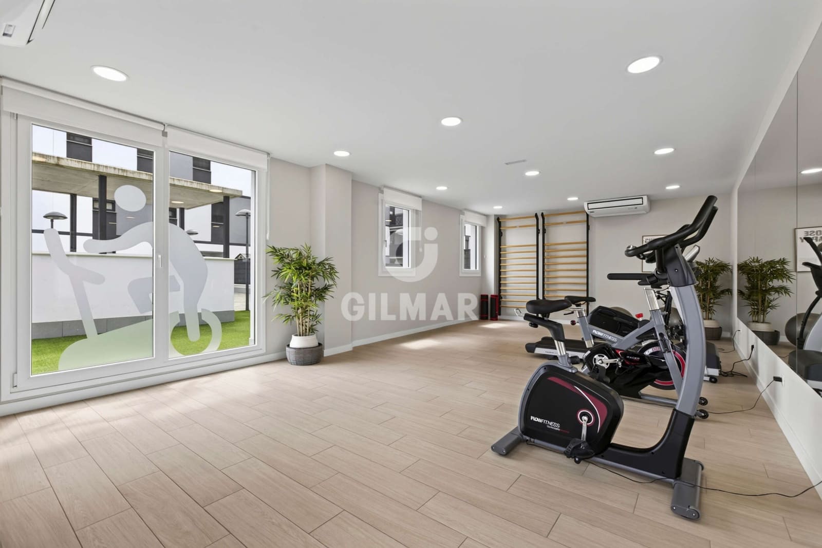 3 Zimmer Wohnung zu verkaufen in Dos Hermanas mit Pool Garage - 300.000 € (Ref: 10023378)
