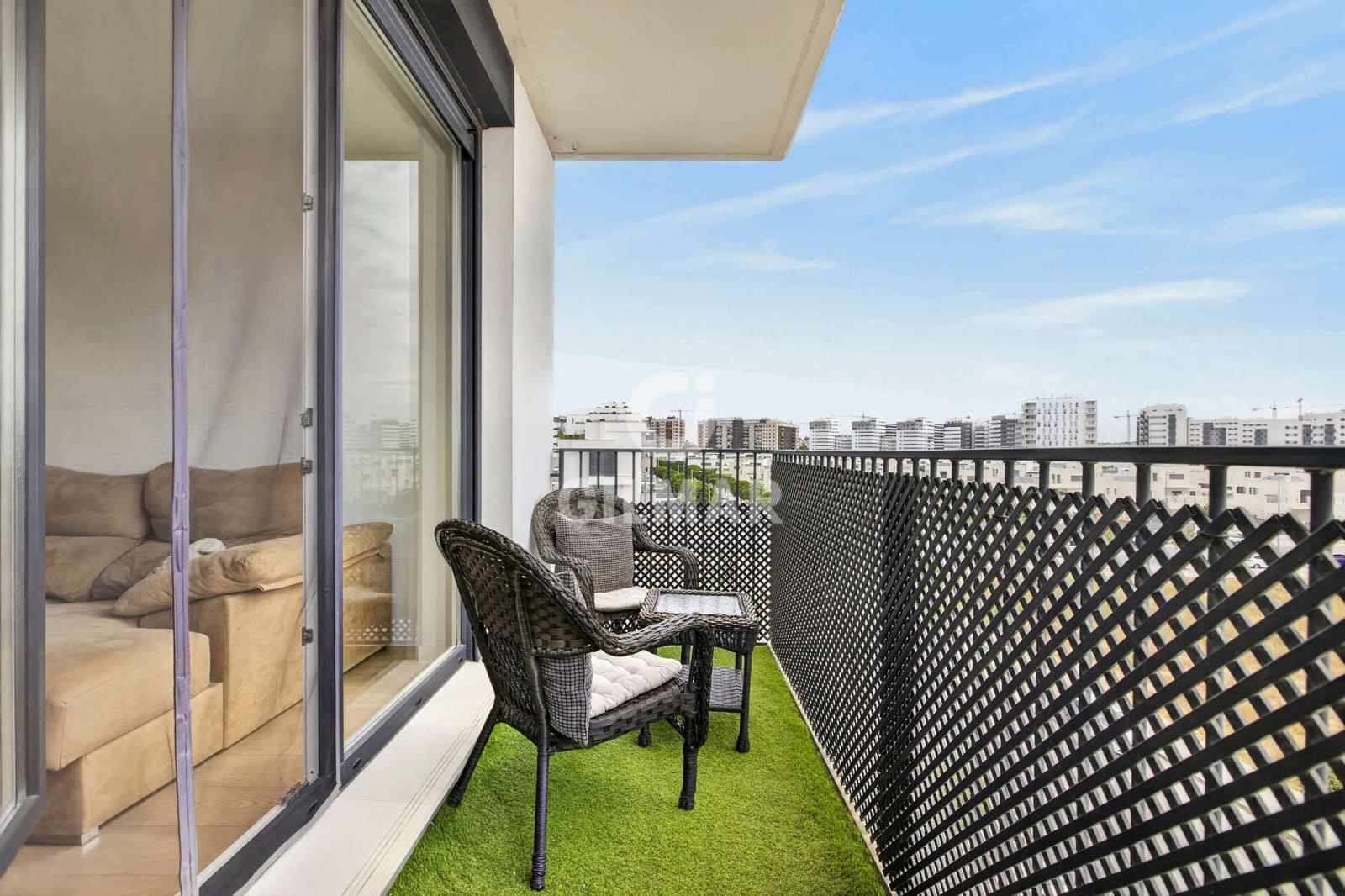 3 Zimmer Wohnung zu verkaufen in Dos Hermanas mit Pool Garage - 300.000 € (Ref: 10023378)