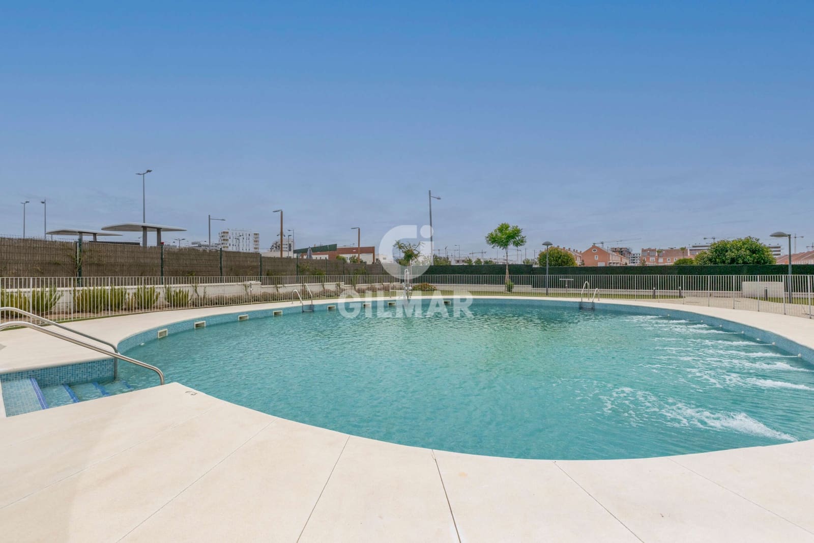 3 Zimmer Wohnung zu verkaufen in Dos Hermanas mit Pool Garage - 300.000 € (Ref: 10023378)