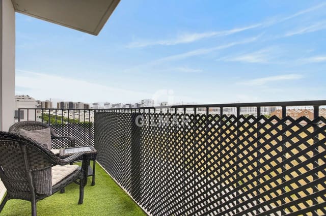 3 camera da letto Appartamento in vendita in Dos Hermanas con piscina garage - 300.000 € (Rif: 10023378)