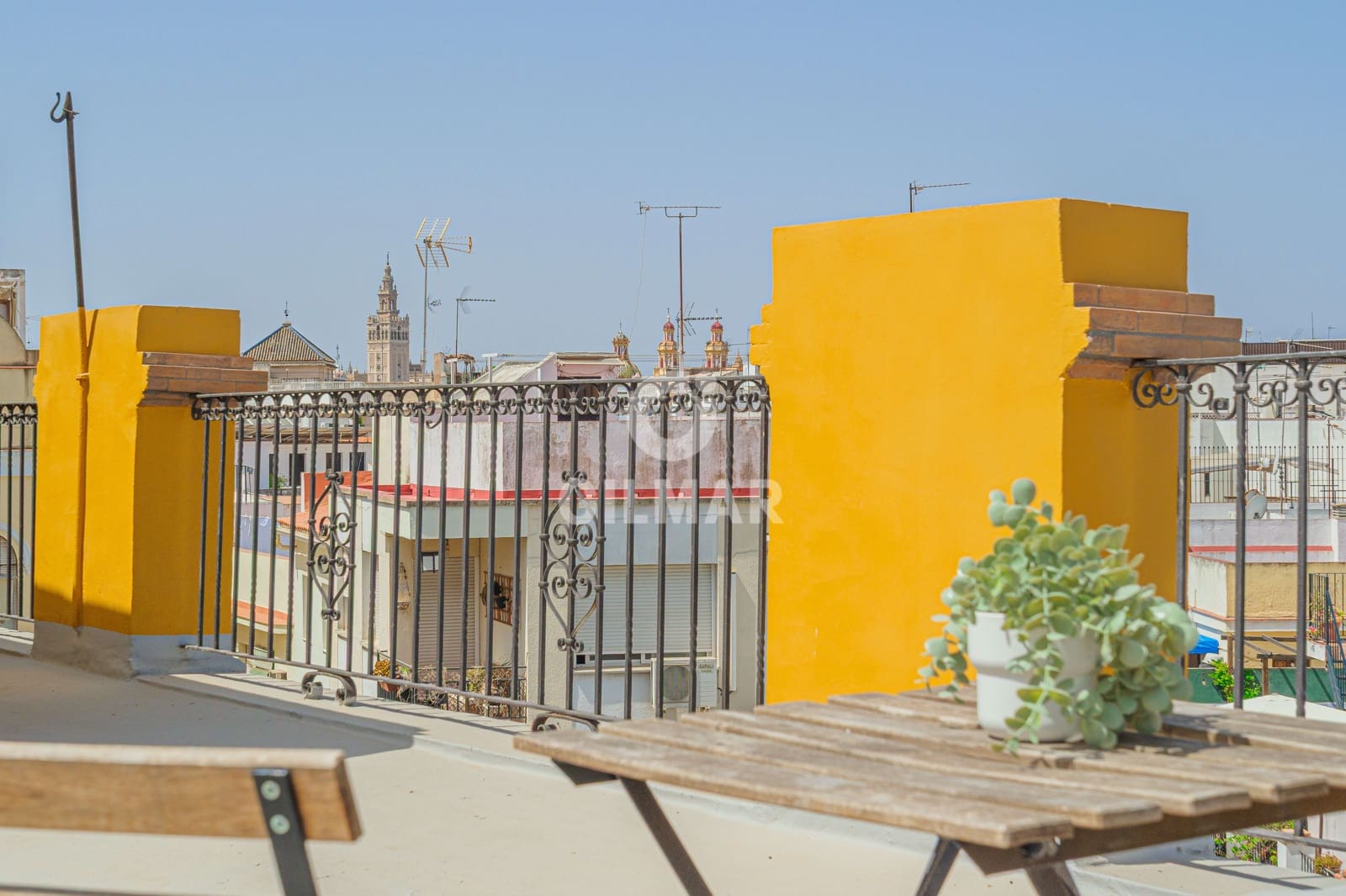 Piso de 1 habitación en Sevilla ciudad en venta - 250.000 € (Ref: 10023379)