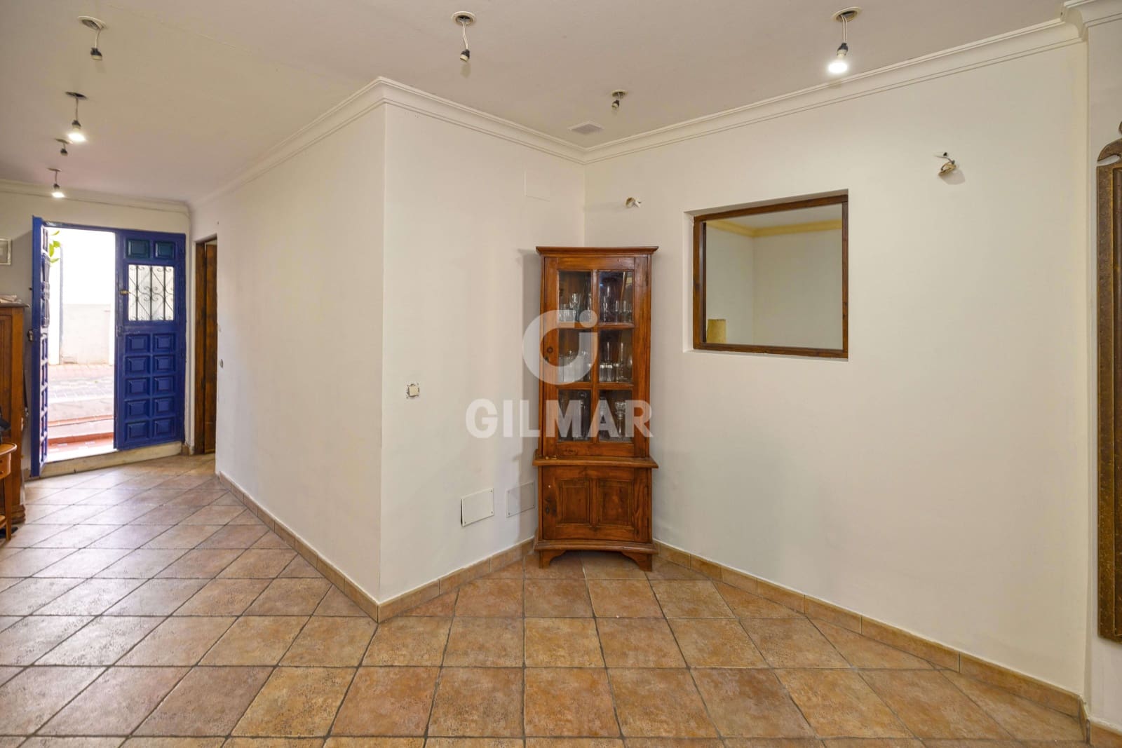 Pareado de 6 habitaciones en Marbella en venta - 550.000 € (Ref: 10024920)