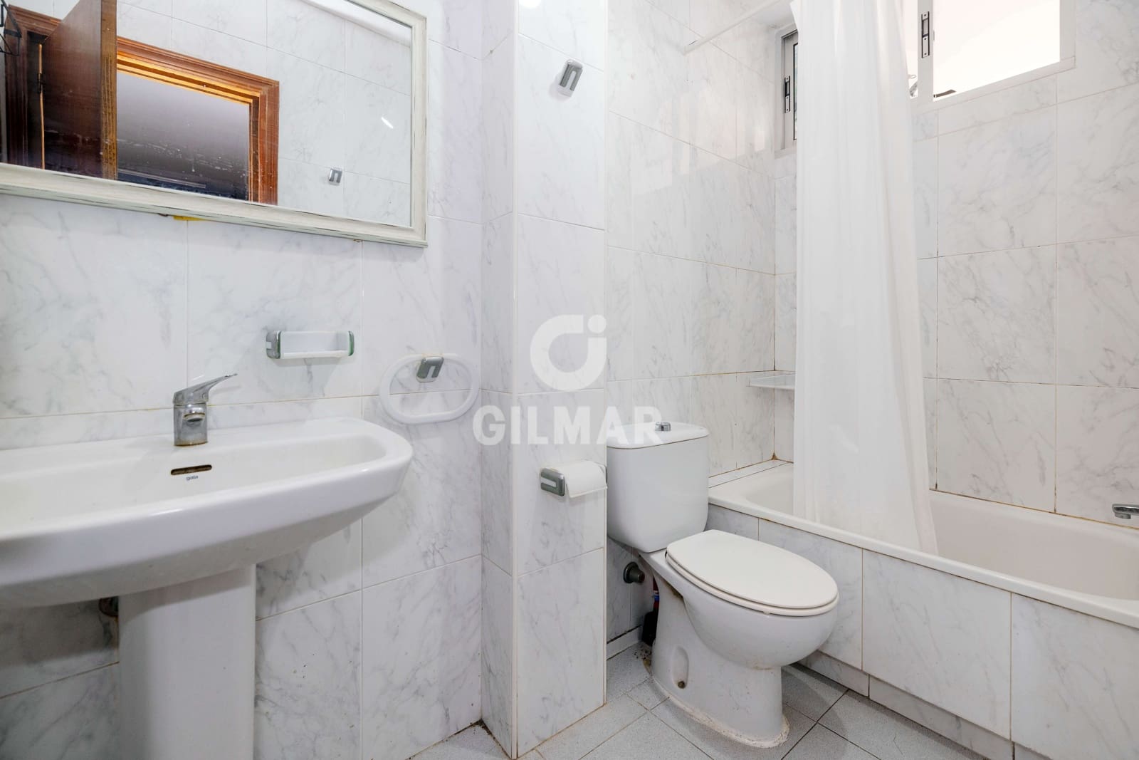 Pareado de 6 habitaciones en Marbella en venta - 550.000 € (Ref: 10024920)