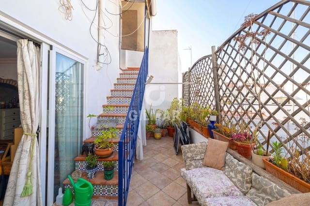 6 bedroom Semi-detached Villa for sale in Divina Pastora, Marbella - € 550,000 (Ref: 10024920)