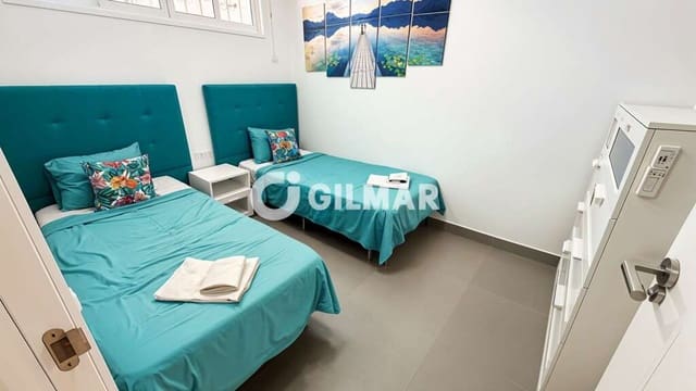 1 soveværelse Lejlighed til salg i Los Cristianos, Arona med swimmingpool - € 298.000 (Ref: 10026007)