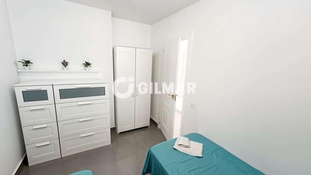 1 soveværelse Lejlighed til salg i Los Cristianos, Arona med swimmingpool - € 298.000 (Ref: 10026007)