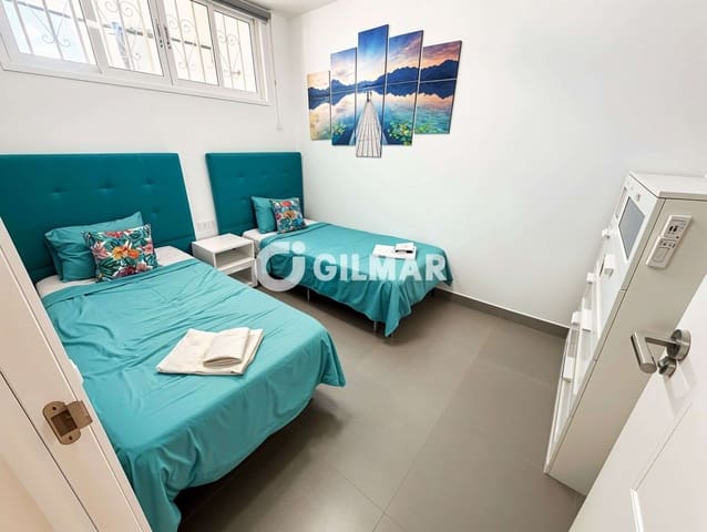 1 soveværelse Lejlighed til salg i Los Cristianos, Arona med swimmingpool - € 298.000 (Ref: 10026007)
