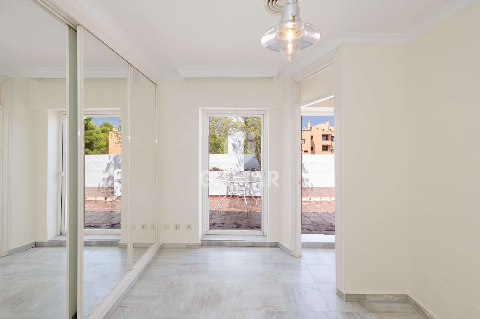 2 slaapkamer Penthouse te koop in Marbella met zwembad garage - € 590.000 (Ref: 10026200)