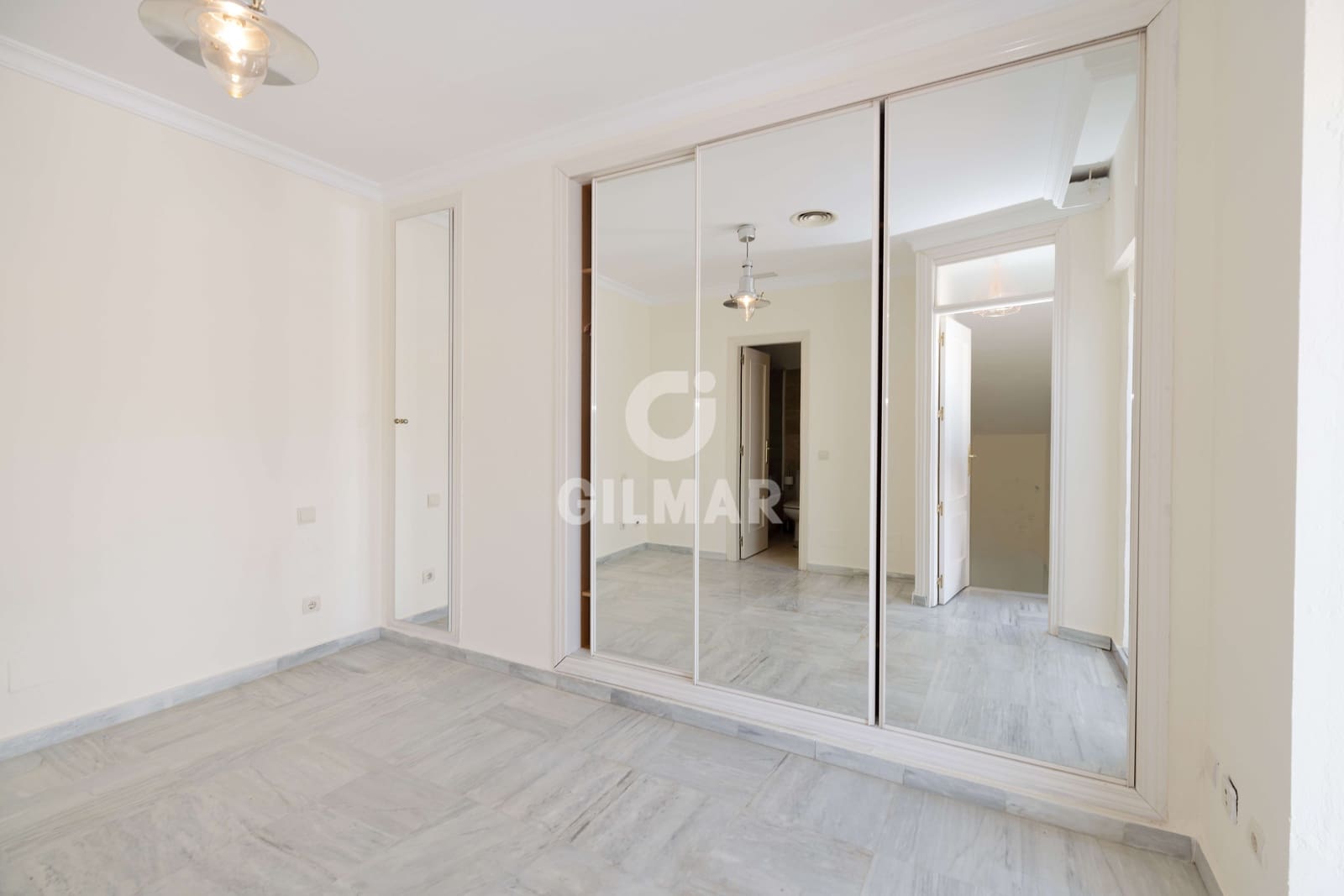 2 slaapkamer Penthouse te koop in Marbella met zwembad garage - € 590.000 (Ref: 10026200)