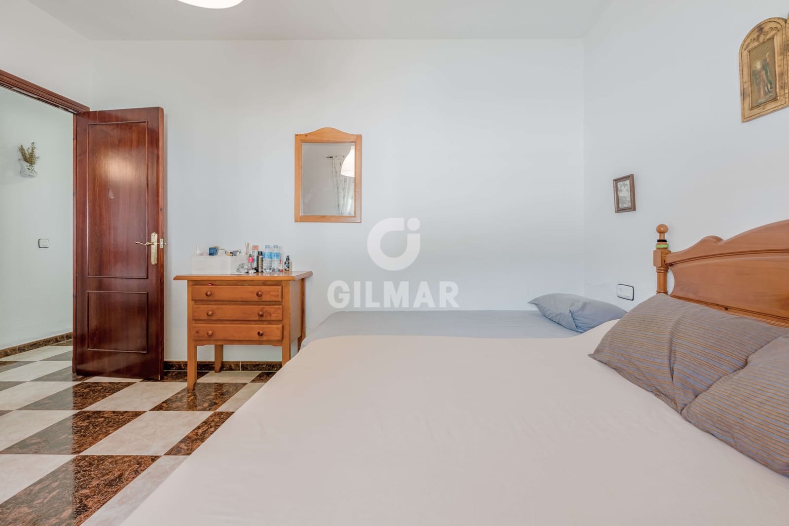 3 bedroom Villa for sale in Chiclana de la Frontera with pool - € 390,000 (Ref: 10026582)