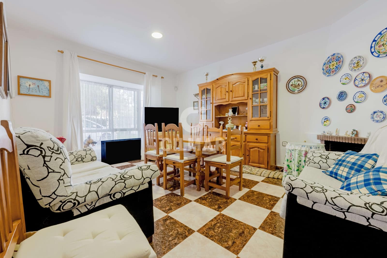 3 bedroom Villa for sale in Chiclana de la Frontera with pool - € 390,000 (Ref: 10026582)