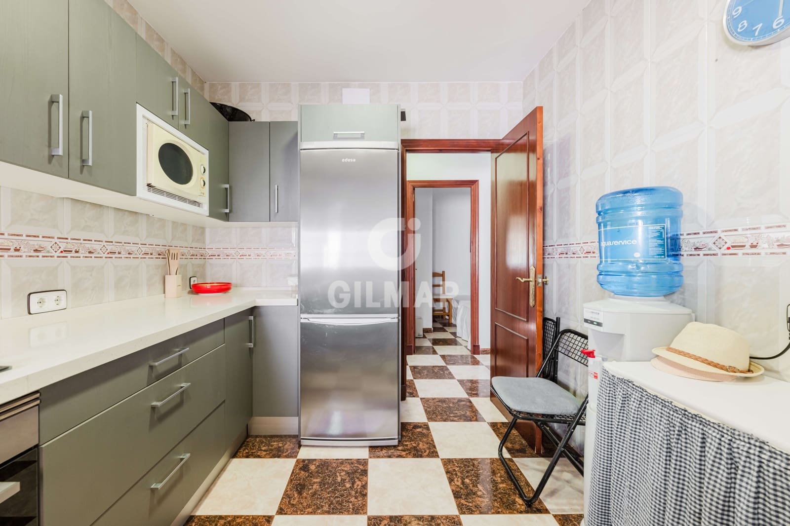 3 bedroom Villa for sale in Chiclana de la Frontera with pool - € 390,000 (Ref: 10026582)