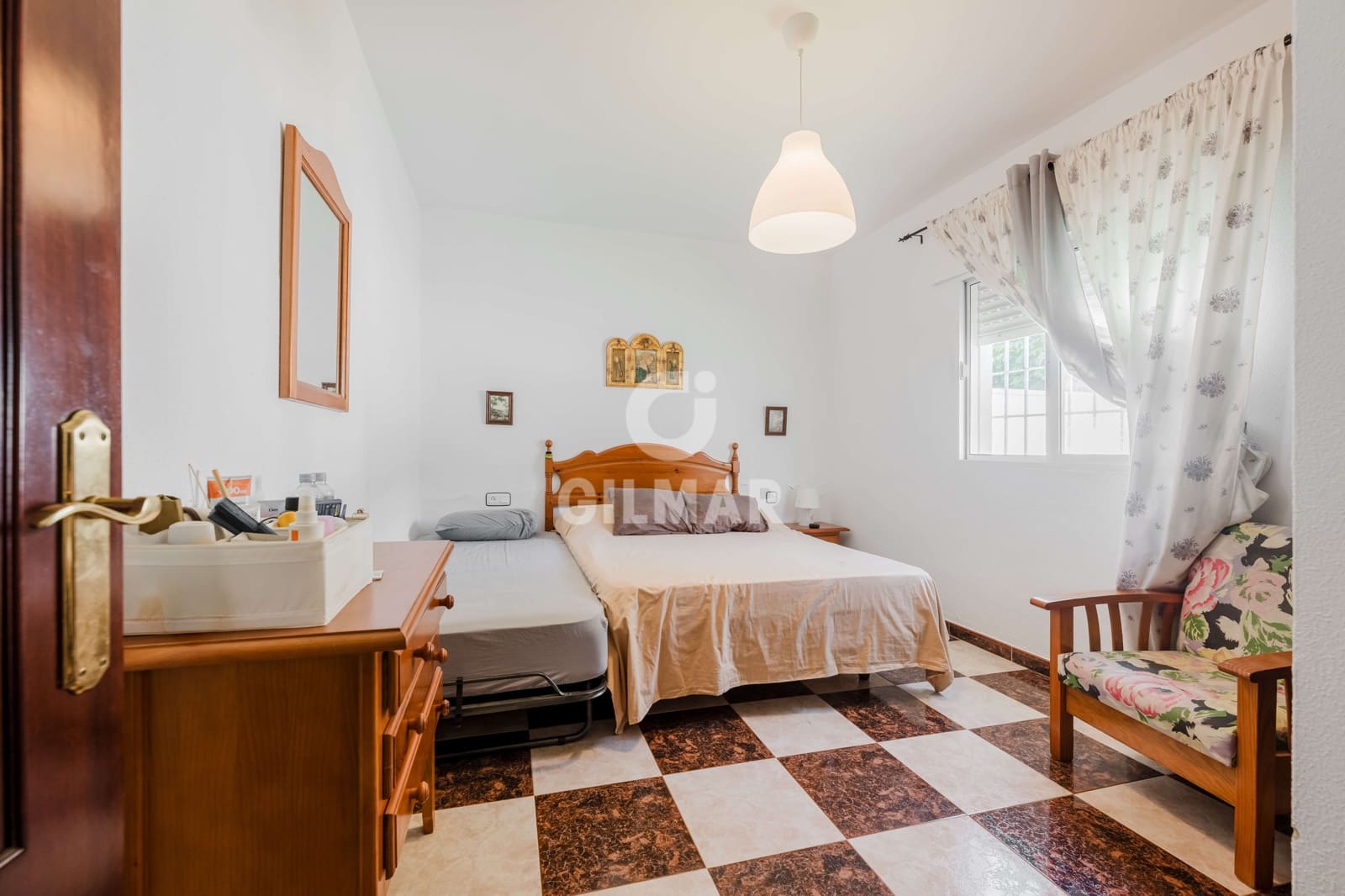 3 bedroom Villa for sale in Chiclana de la Frontera with pool - € 390,000 (Ref: 10026582)