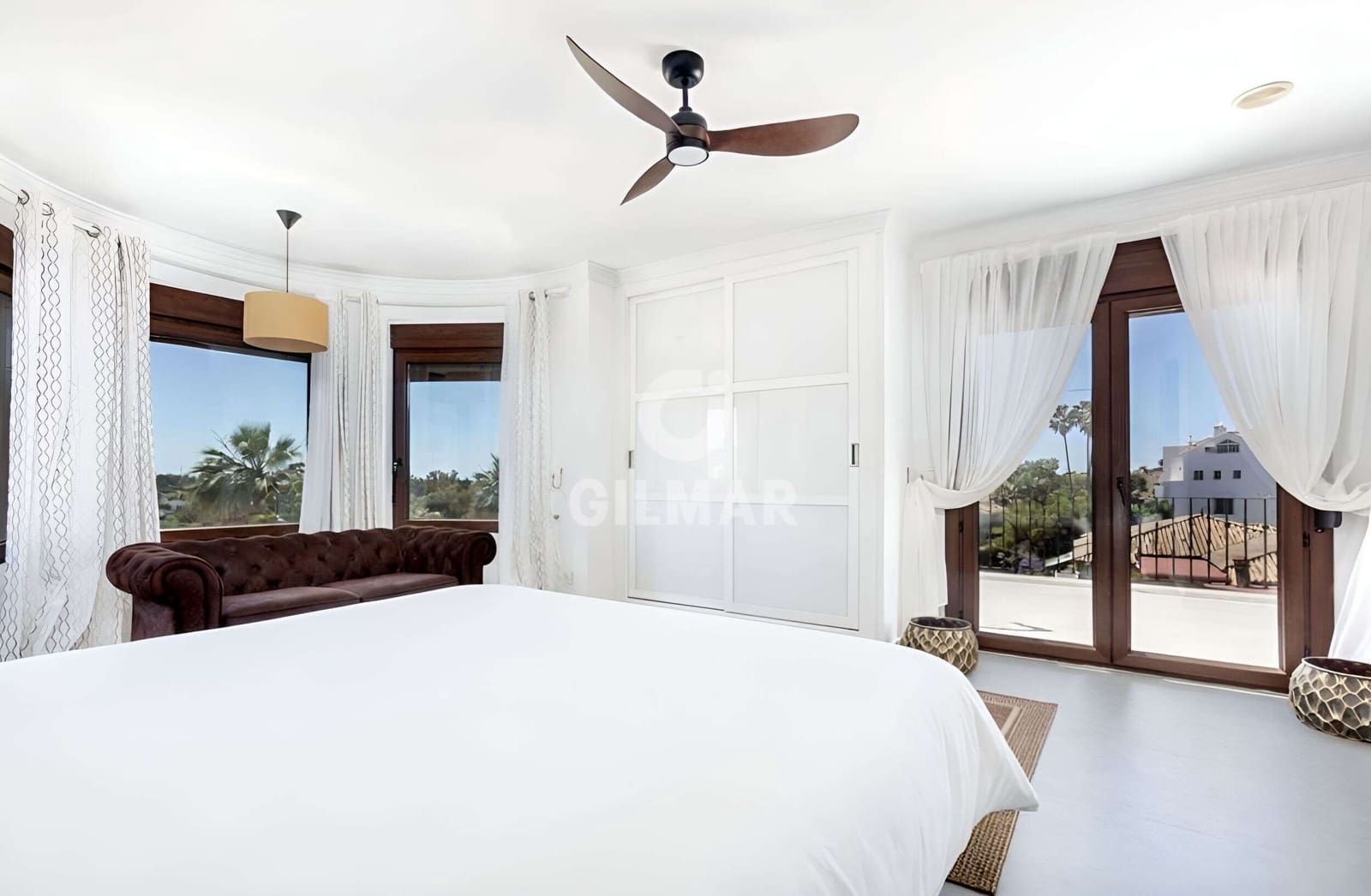 6 quarto Moradia para venda em Estepona com piscina garagem - 2 195 000 € (Ref: 10027566)