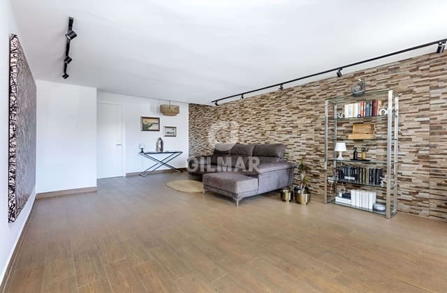 6 quarto Moradia para venda em Nueva Atalaya, Estepona com piscina garagem - 2 195 000 € (Ref: 10027566)