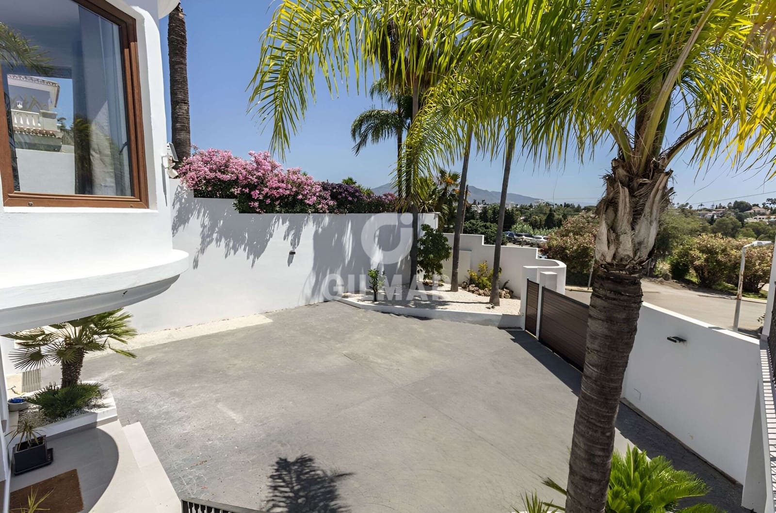 6 quarto Moradia para venda em Estepona com piscina garagem - 2 195 000 € (Ref: 10027566)
