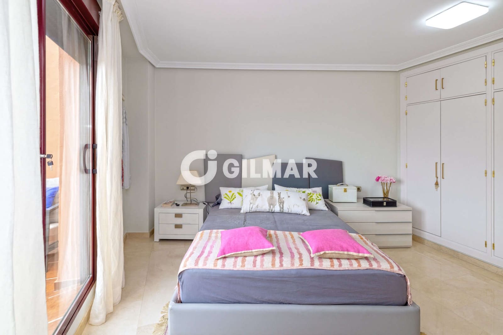 2 soverom Penthouse til salgs i Bahia de Casares med svømmebasseng garasje - € 460 000 (Ref: 10027577)