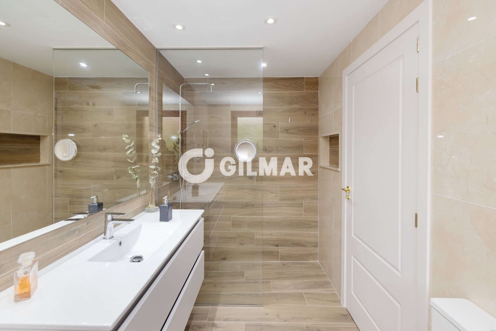 2 soverom Penthouse til salgs i Bahia de Casares med svømmebasseng garasje - € 460 000 (Ref: 10027577)