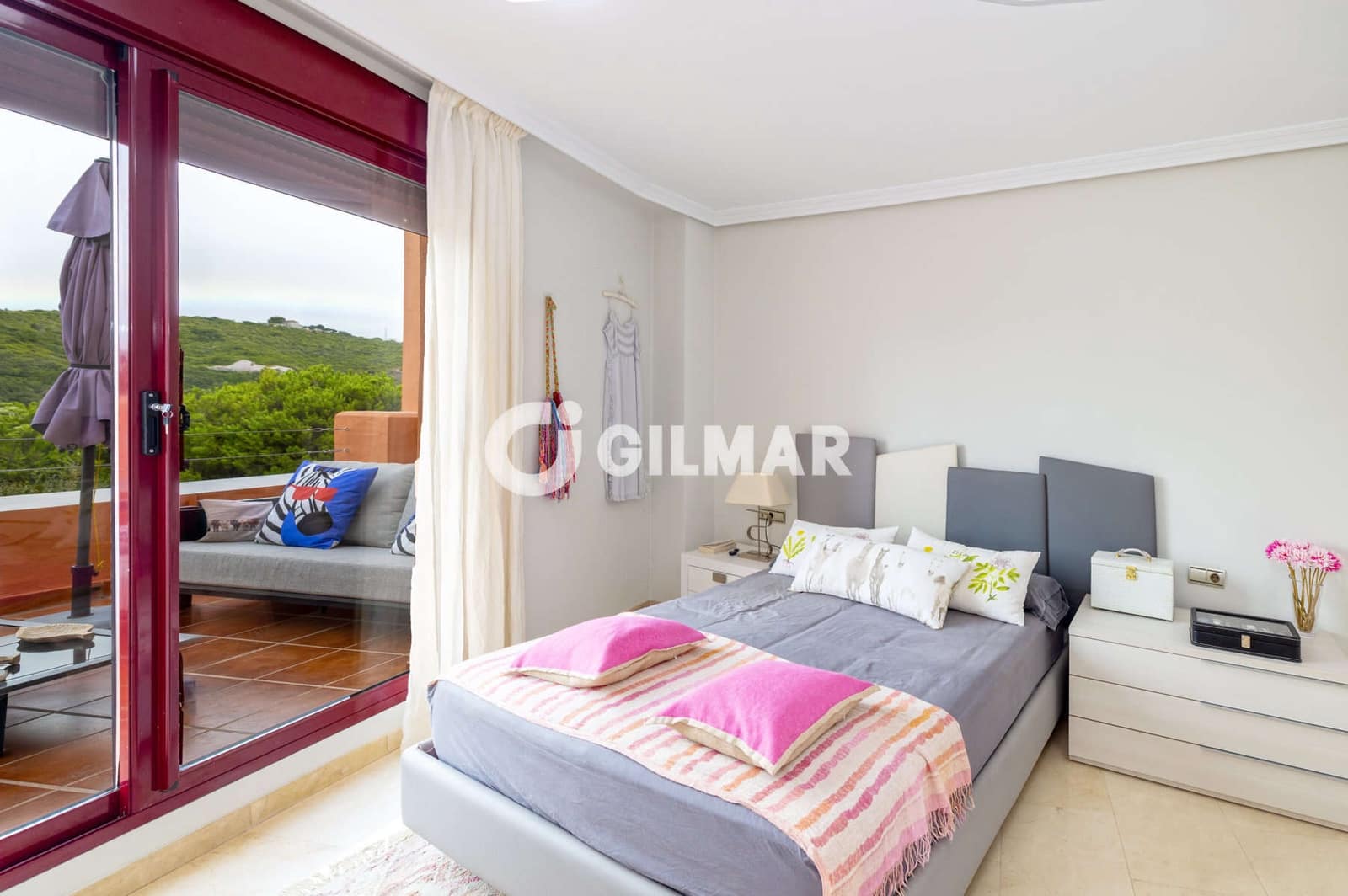 2 soverom Penthouse til salgs i Bahia de Casares med svømmebasseng garasje - € 460 000 (Ref: 10027577)