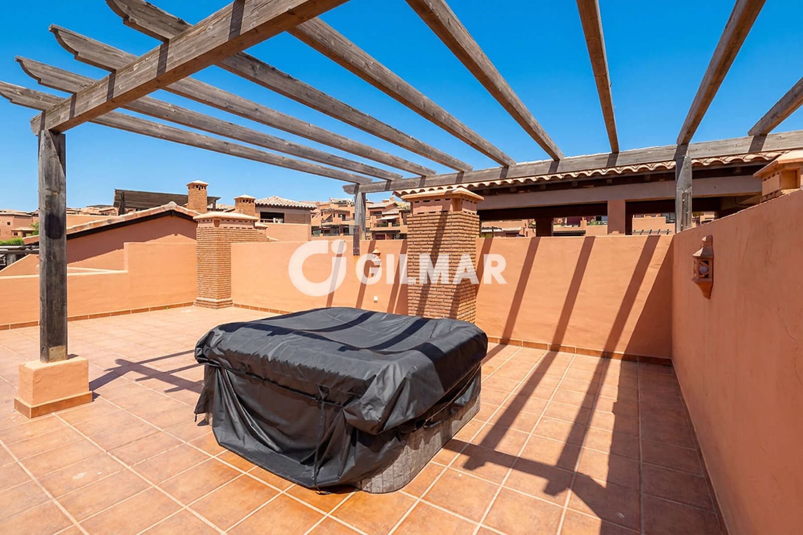 2 soverom Penthouse til salgs i Bahia de Casares med svømmebasseng garasje - € 460 000 (Ref: 10027577)