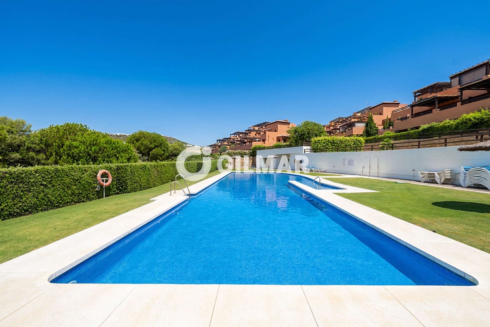 2 soverom Penthouse til salgs i Bahia de Casares med svømmebasseng garasje - € 460 000 (Ref: 10027577)