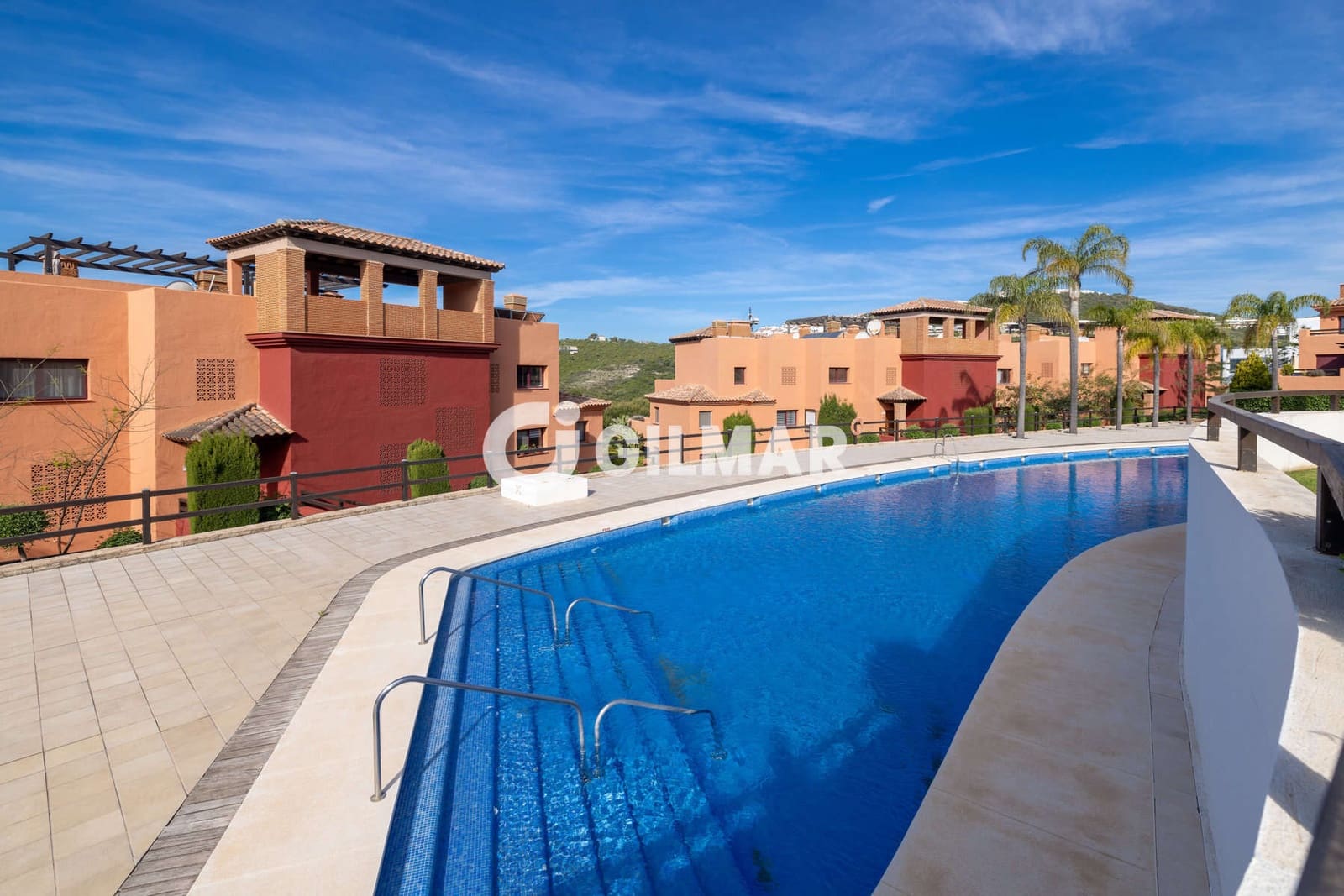 2 soverom Penthouse til salgs i Bahia de Casares med svømmebasseng garasje - € 460 000 (Ref: 10027577)