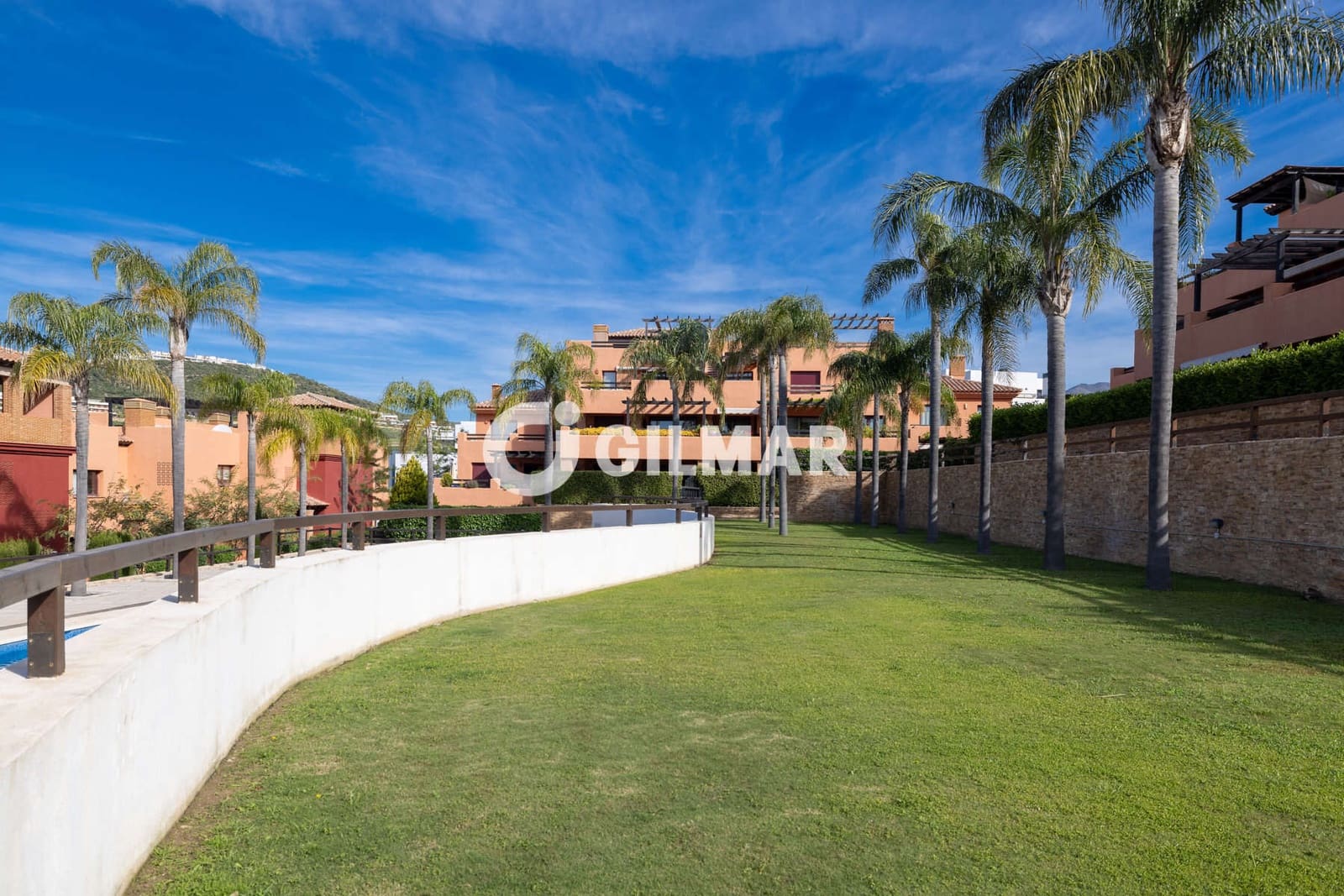 2 soverom Penthouse til salgs i Bahia de Casares med svømmebasseng garasje - € 460 000 (Ref: 10027577)