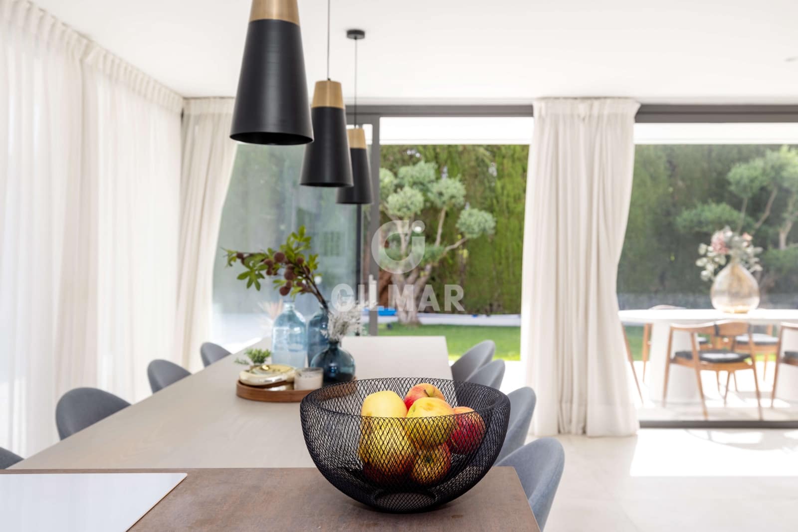 5 sypialnia Willa na sprzedaż w Nueva Andalucia z basenem garażem - 2 990 000 € (Ref: 10030921)