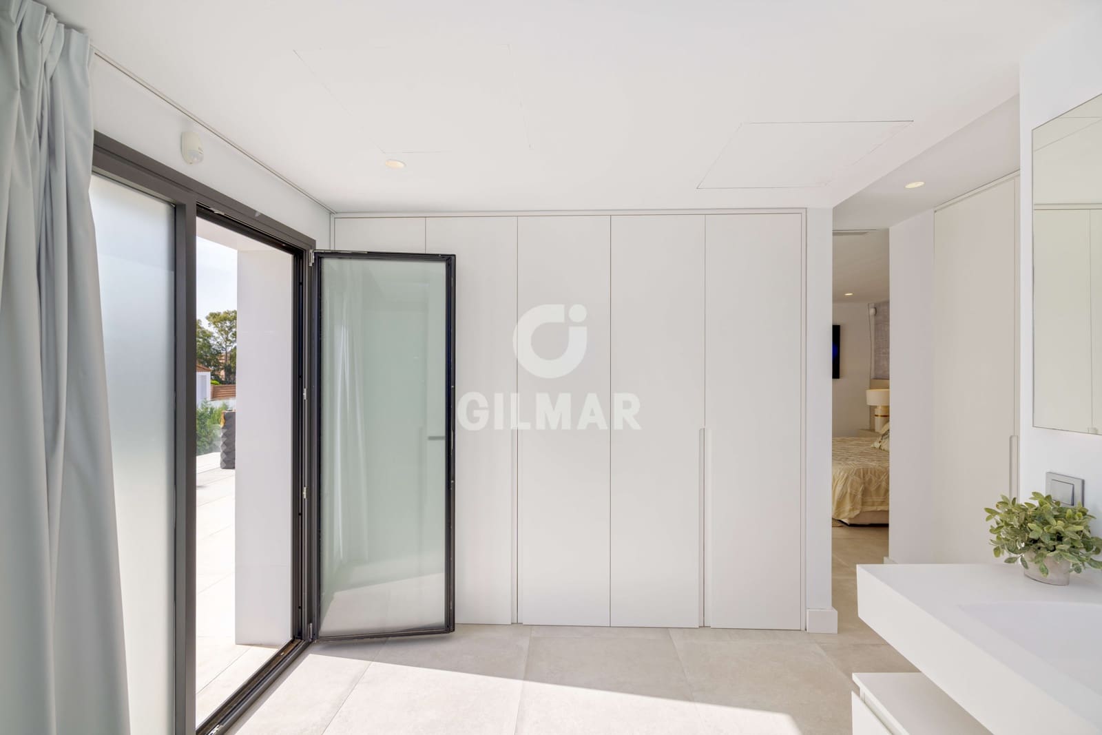 5 sypialnia Willa na sprzedaż w Nueva Andalucia z basenem garażem - 2 990 000 € (Ref: 10030921)