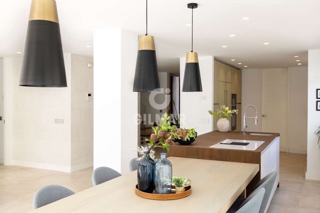 5 chambre Villa/Maison à vendre à Las Brisas, Marbella avec piscine garage - 2 990 000 € (Ref: 10030921)