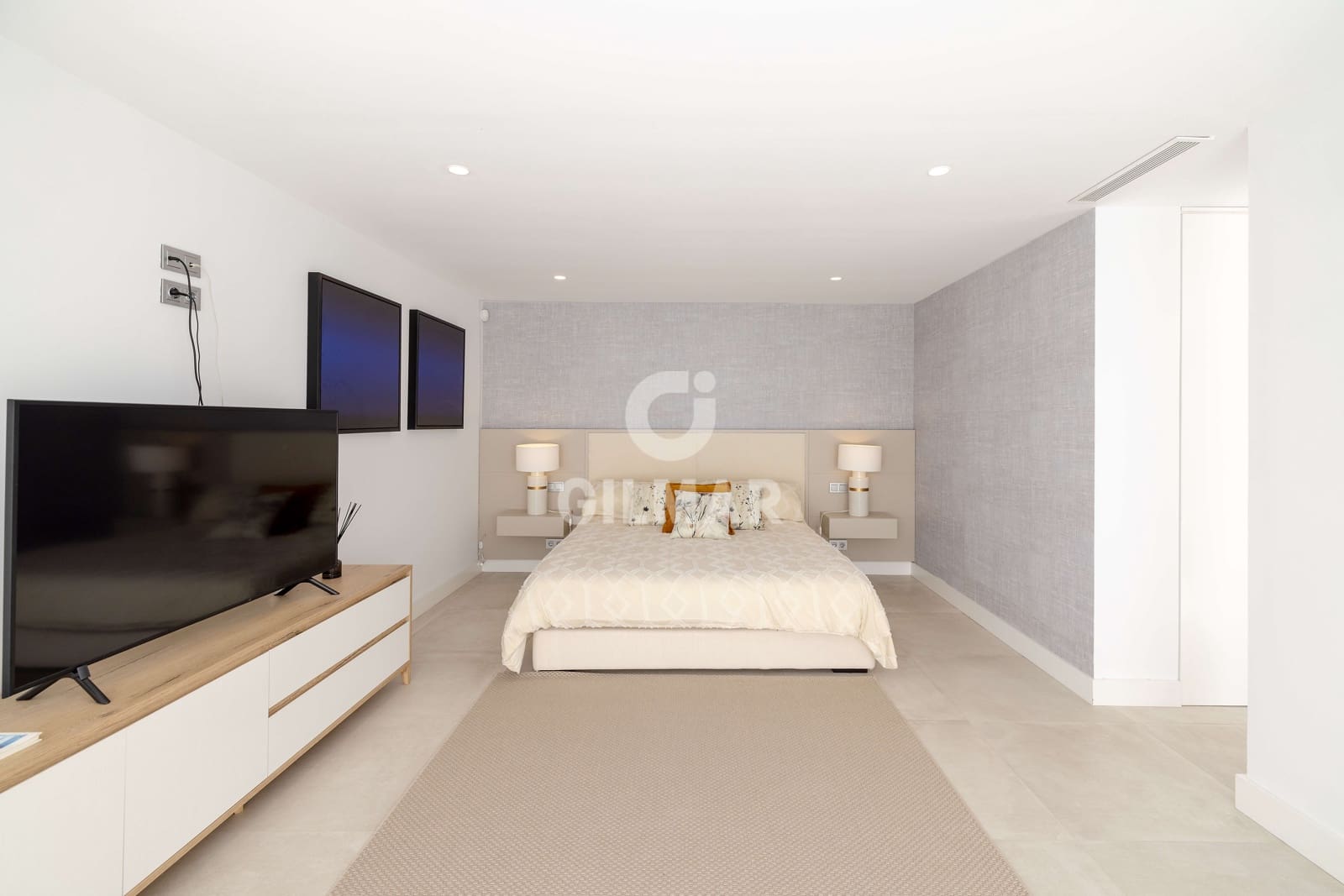 5 sypialnia Willa na sprzedaż w Nueva Andalucia z basenem garażem - 2 990 000 € (Ref: 10030921)