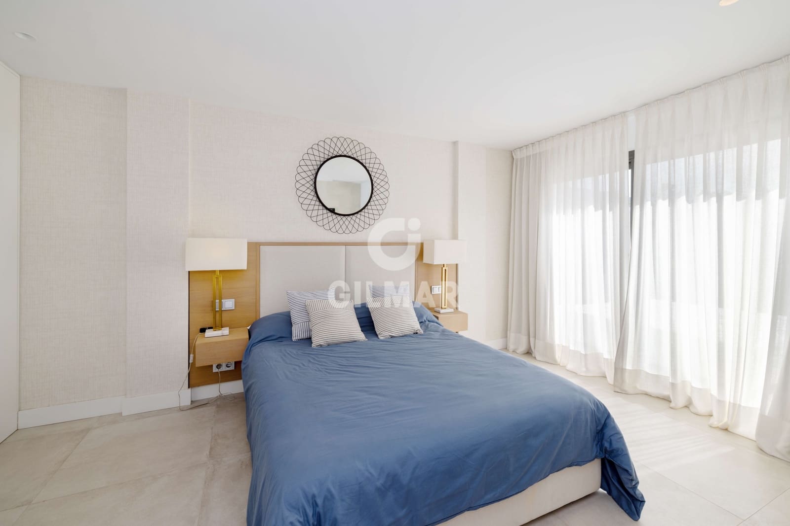 5 sypialnia Willa na sprzedaż w Nueva Andalucia z basenem garażem - 2 990 000 € (Ref: 10030921)