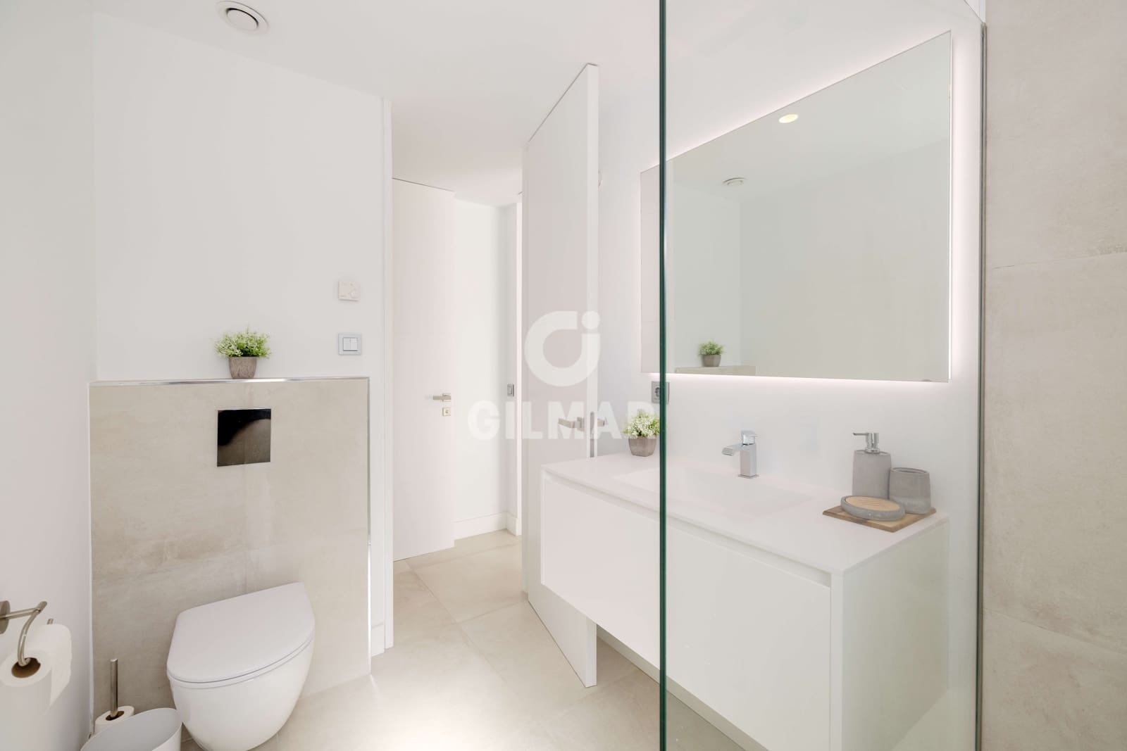 5 sypialnia Willa na sprzedaż w Nueva Andalucia z basenem garażem - 2 990 000 € (Ref: 10030921)