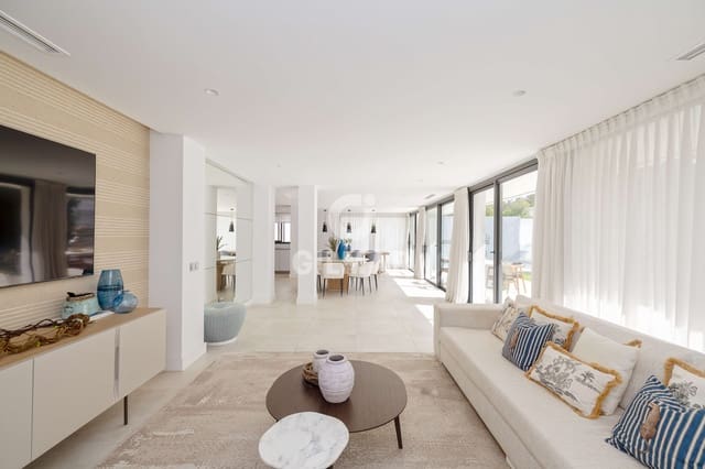 5 sypialnia Willa na sprzedaż w Las Brisas, Marbella z basenem garażem - 2 990 000 € (Ref: 10030921)