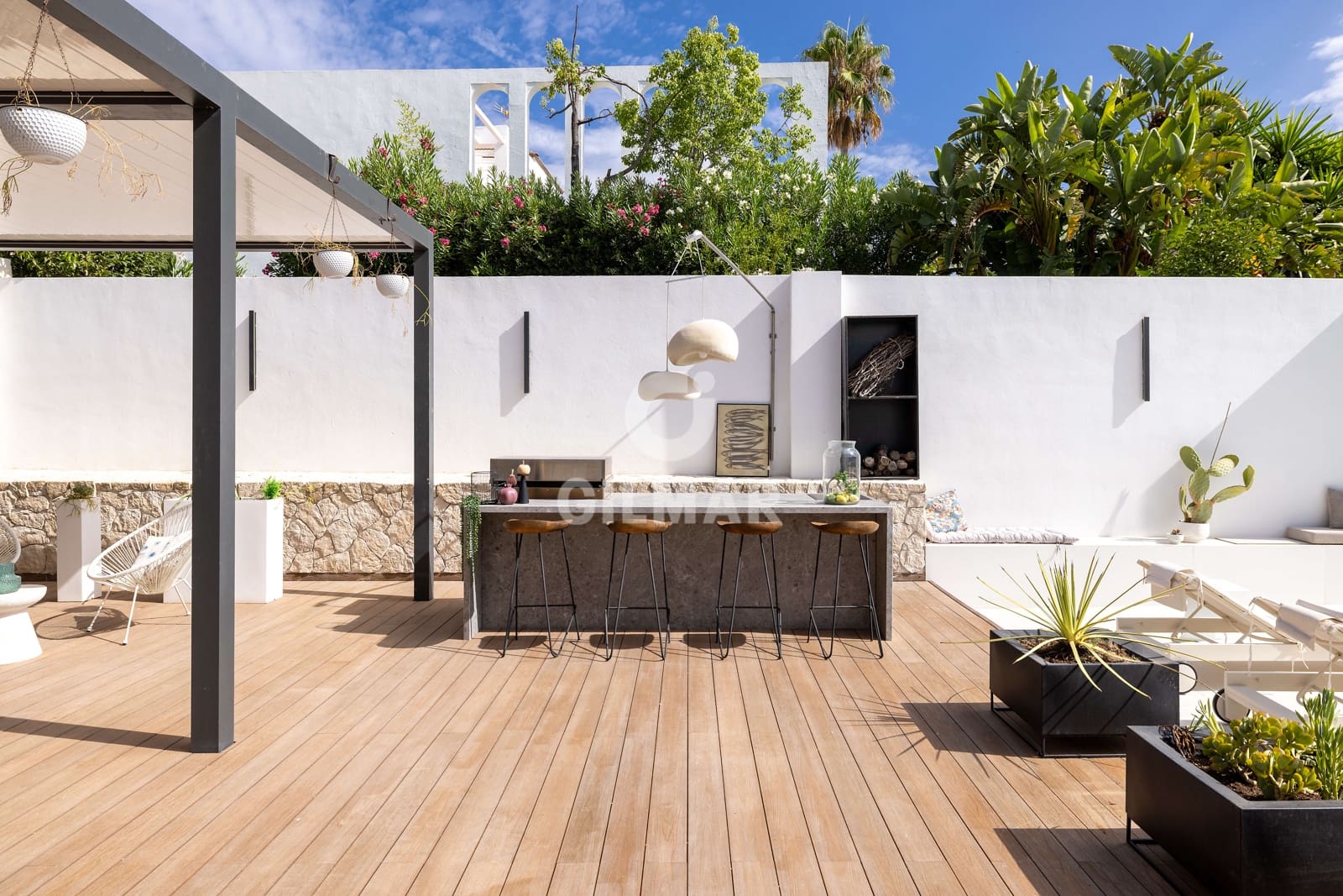 5 sypialnia Willa na sprzedaż w Nueva Andalucia z basenem garażem - 2 990 000 € (Ref: 10030921)